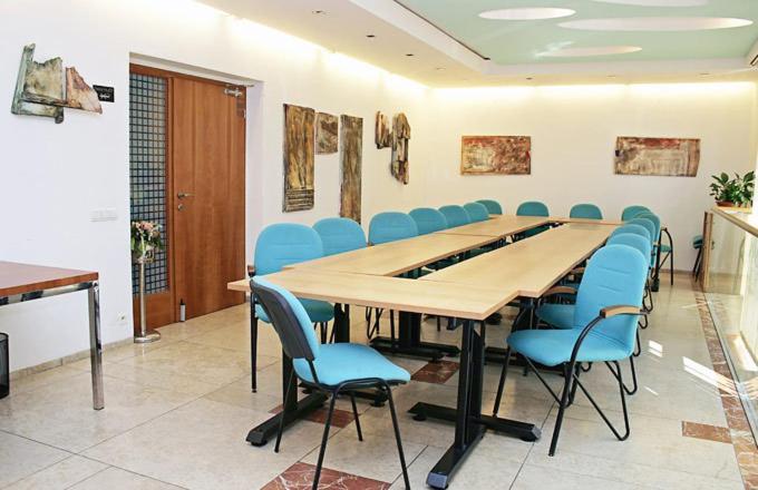 Hotel Maxim Svätý Jur Dış mekan fotoğraf